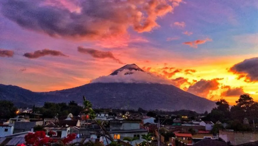 Bed & Breakfast Hostal La Paz Antigua Guatemala